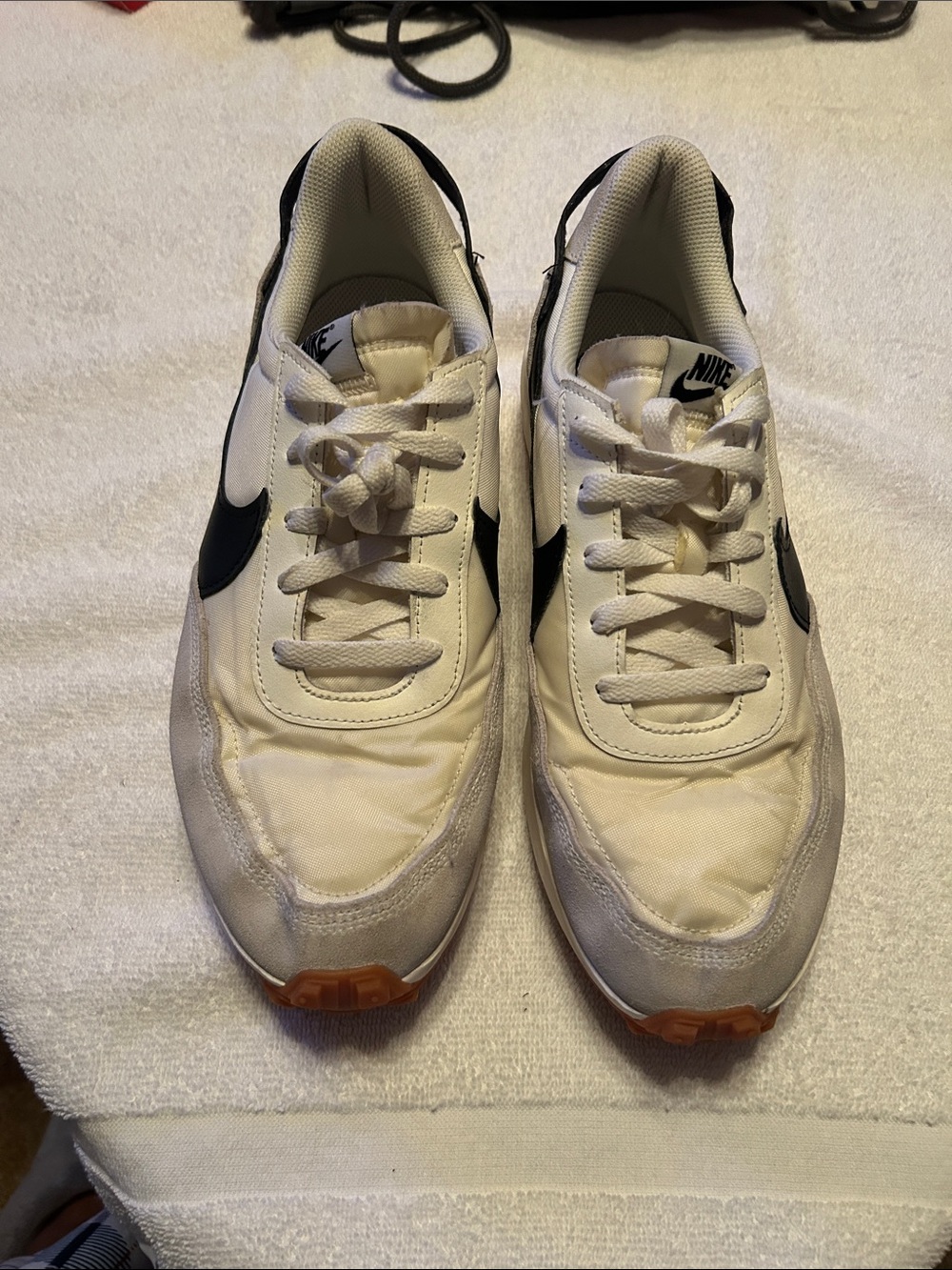 Nike Men’s White and Black Sneakers with Gum Outsole
